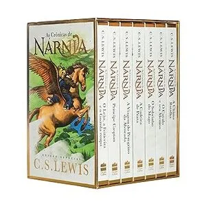 imagem da capa da série de livros as crônicas de nárnia para exemplificar o post: séries de livros para viajar sem sair do lugar