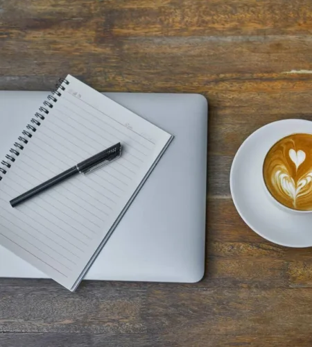 17 PRESENTES PARA ESCRITORES: Opções Criativas e Úteis para Surpreender